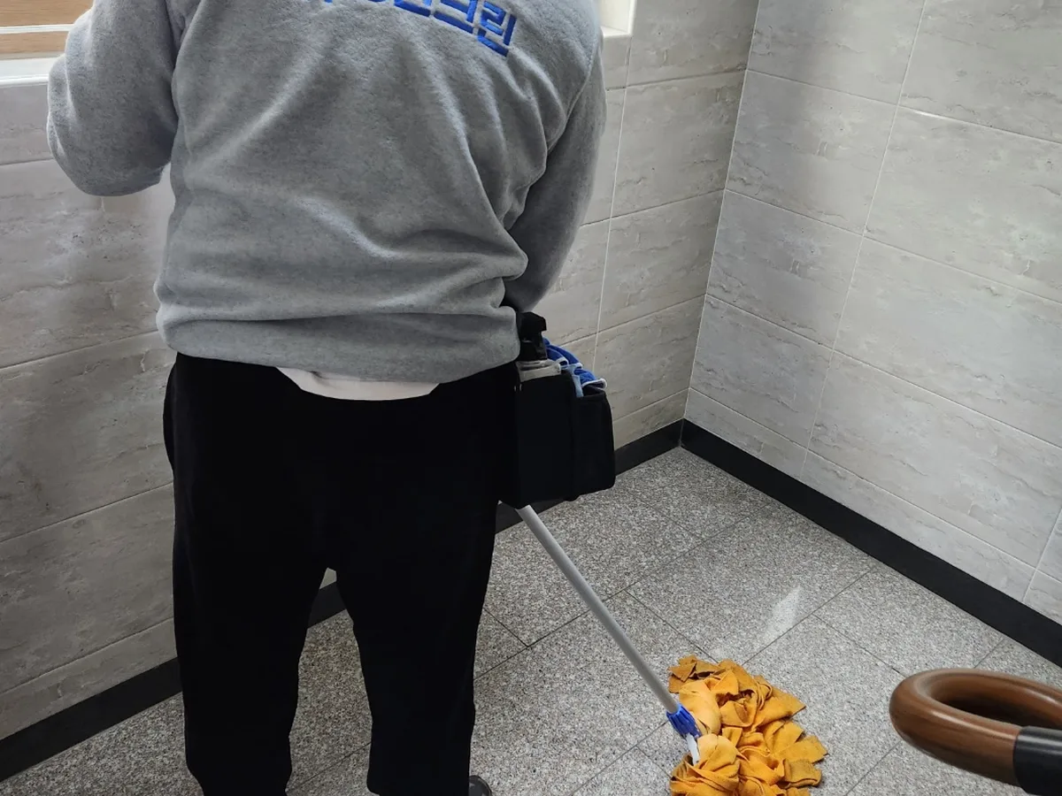 중구 광복동1가 가정 복도·대기 동선 야간 위생청소 사례 - 행진크린